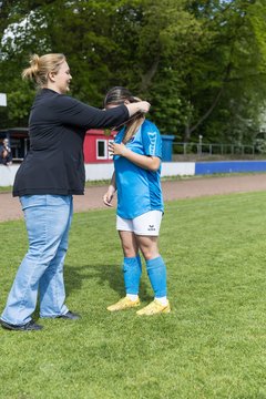 Bild 64 - wBJ Pinneberg Hamburger Meister Siegerehrung